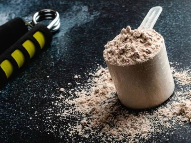 Chọn sữa protein thế nào để tăng cơ nhanh cho người tập gym